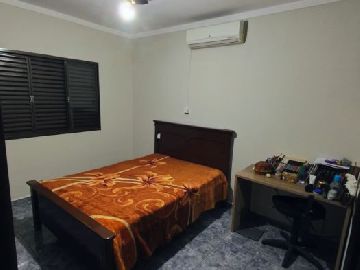 QUARTO DO FUNDO