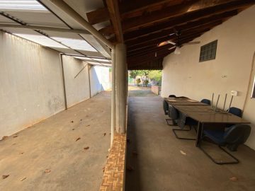 AREA EXTERNA/GARAGEM