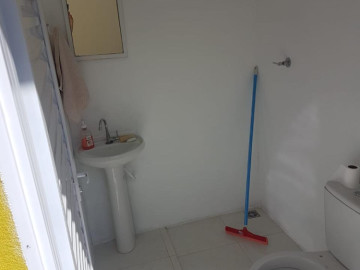 BANHEIRO EXTERNO