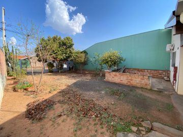 QUINTAL NA FRENTE