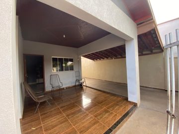 AREA NA FRENTE 